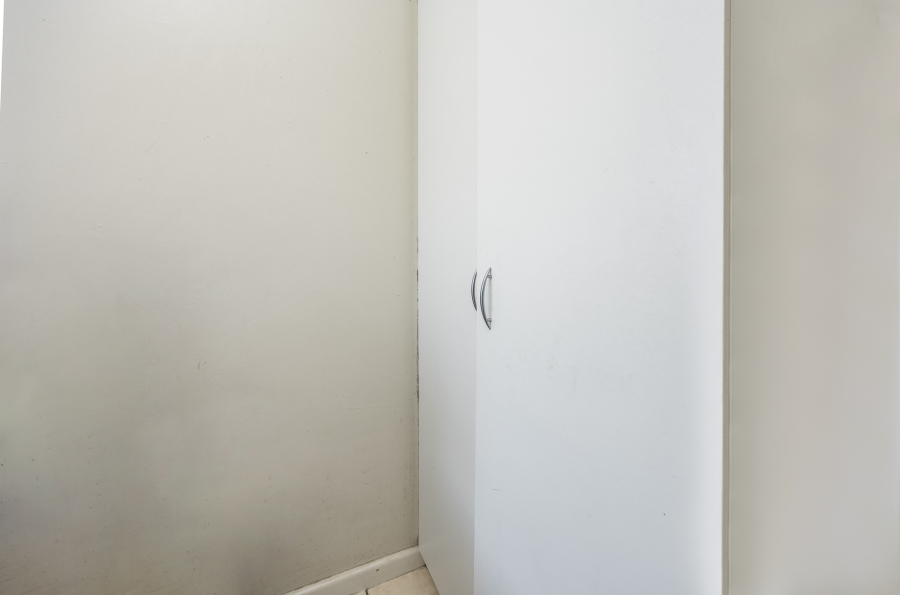 2 Bedroom Property for Sale in Stellendale Western Cape